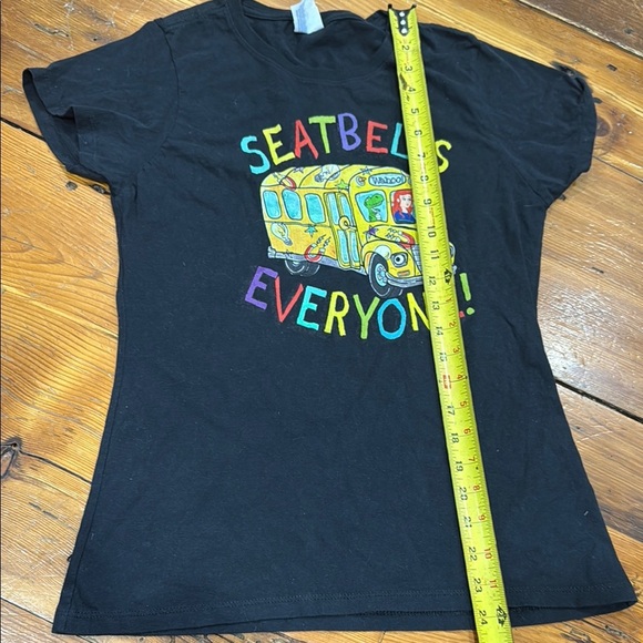 Magic Schoolbus Black and Yellow Short Sleeve Tee Shirt Size Small - Picture 5 of 7